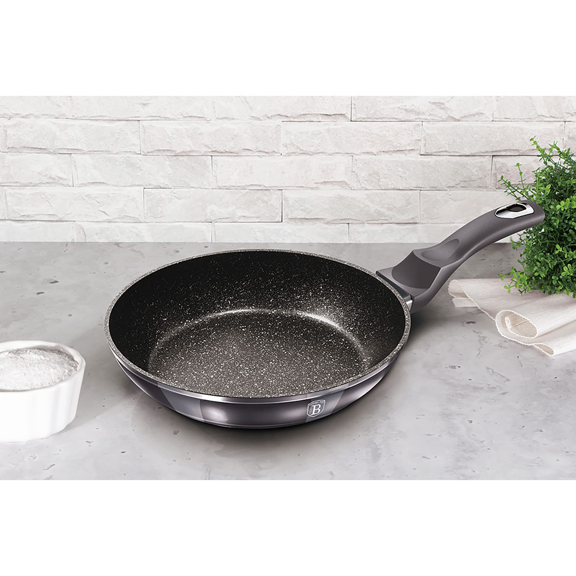 berlinger-haus-carbon-pro-lot-po-les-induction-20-28-cm-couvercles image 4